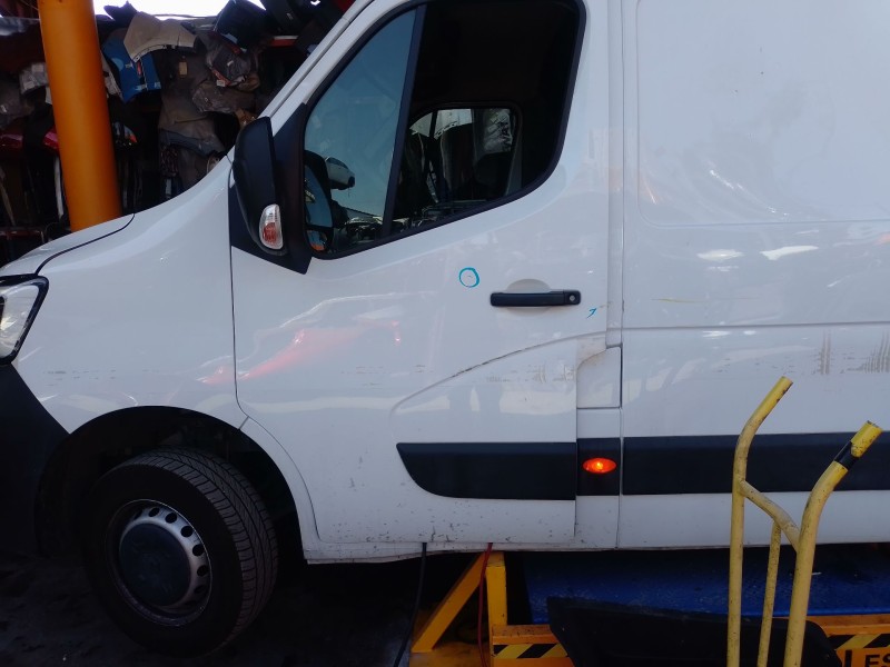 Recambio de puerta delantera izquierda para renault master iii furgoneta (fv) 2.3 dci 150 fwd (fv0f, fv03) referencia OEM IAM   