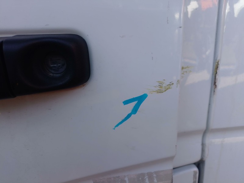 Recambio de puerta delantera izquierda para renault master iii furgoneta (fv) 2.3 dci 150 fwd (fv0f, fv03) referencia OEM IAM   