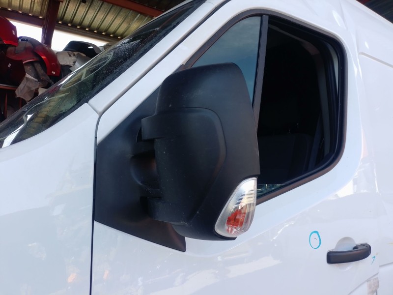 Recambio de retrovisor izquierdo para renault master iii furgoneta (fv) 2.3 dci 150 fwd (fv0f, fv03) referencia OEM IAM   