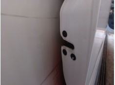 CERRADURA PUERTA LATERAL DERECHA 