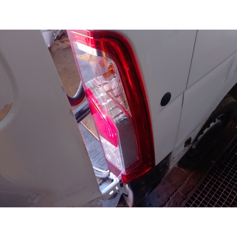 Recambio de piloto trasero derecho para renault master iii furgoneta (fv) 2.3 dci 150 fwd (fv0f, fv03) referencia OEM IAM   