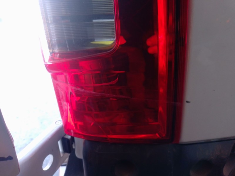 Recambio de piloto trasero derecho para renault master iii furgoneta (fv) 2.3 dci 150 fwd (fv0f, fv03) referencia OEM IAM   
