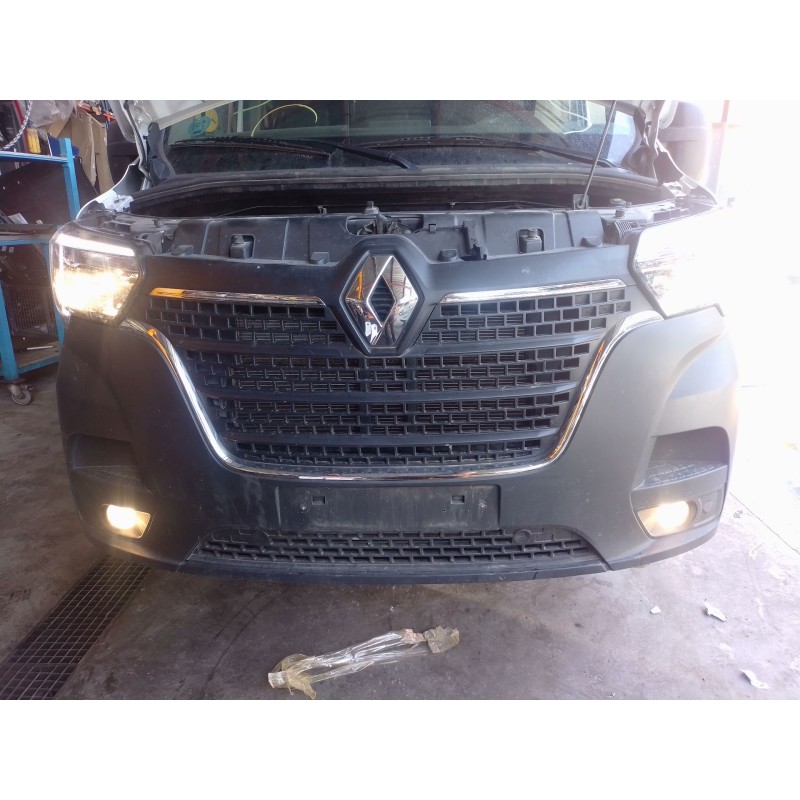 Recambio de paragolpes delantero para renault master iii furgoneta (fv) 2.3 dci 150 fwd (fv0f, fv03) referencia OEM IAM   