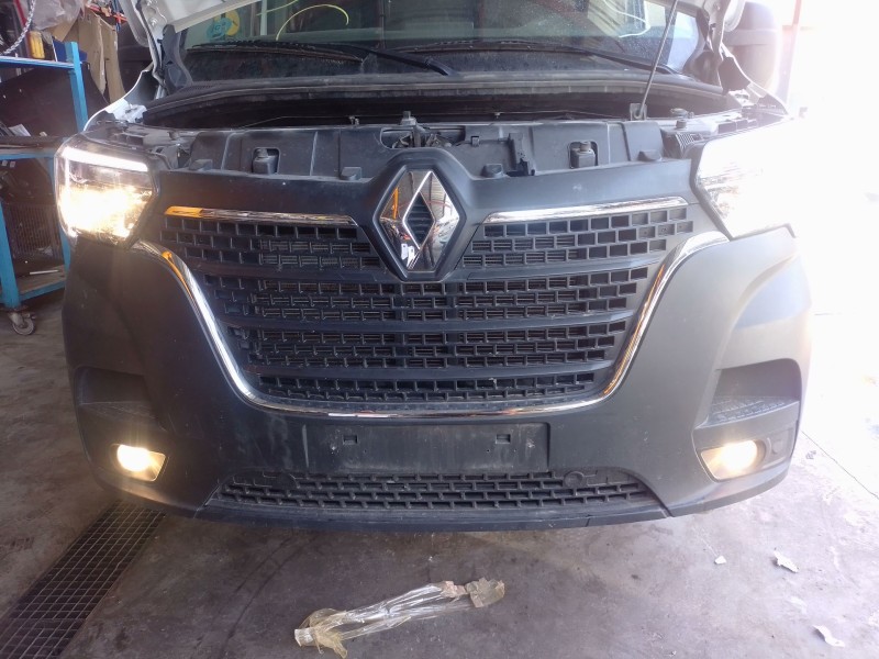 Recambio de paragolpes delantero para renault master iii furgoneta (fv) 2.3 dci 150 fwd (fv0f, fv03) referencia OEM IAM   