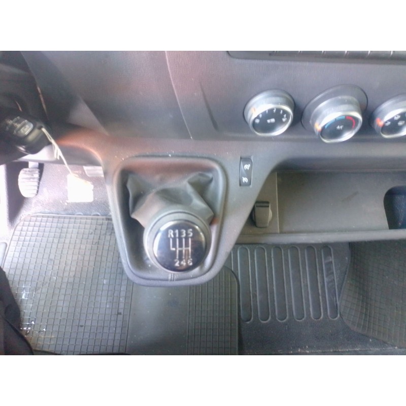 Recambio de pomo palanca cambio para renault master iii furgoneta (fv) 2.3 dci 150 fwd (fv0f, fv03) referencia OEM IAM   