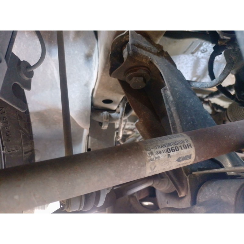 Recambio de transmision delantera derecha para renault master iii furgoneta (fv) 2.3 dci 150 fwd (fv0f, fv03) referencia OEM IAM