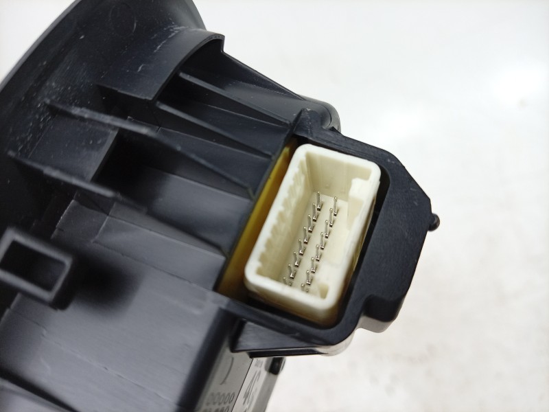 Recambio de luz interior para toyota yaris (_p21_, _pa1_, _ph1_) 1.5 hybrid (mxph11) referencia OEM IAM  812600D260 