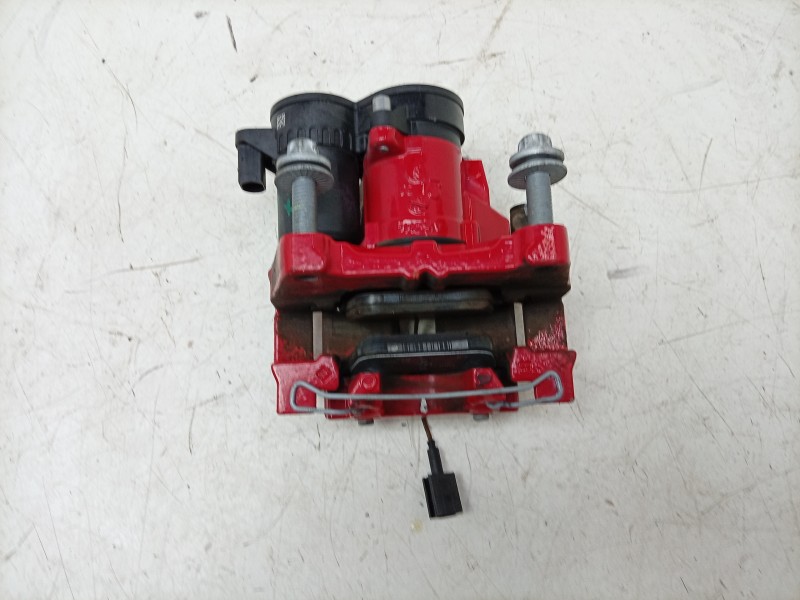 Recambio de pinza de freno trasera derecha para maserati grecale gt mild hybrid q4 referencia OEM IAM  06701605030 