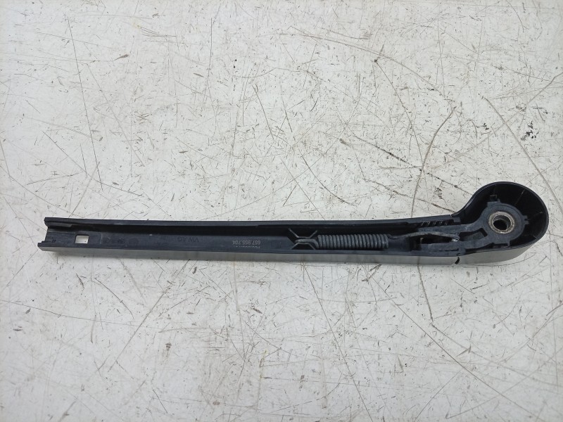 Recambio de brazo limpia trasero para skoda scala (nw1) 1.6 tdi referencia OEM IAM 657955704 760955707 