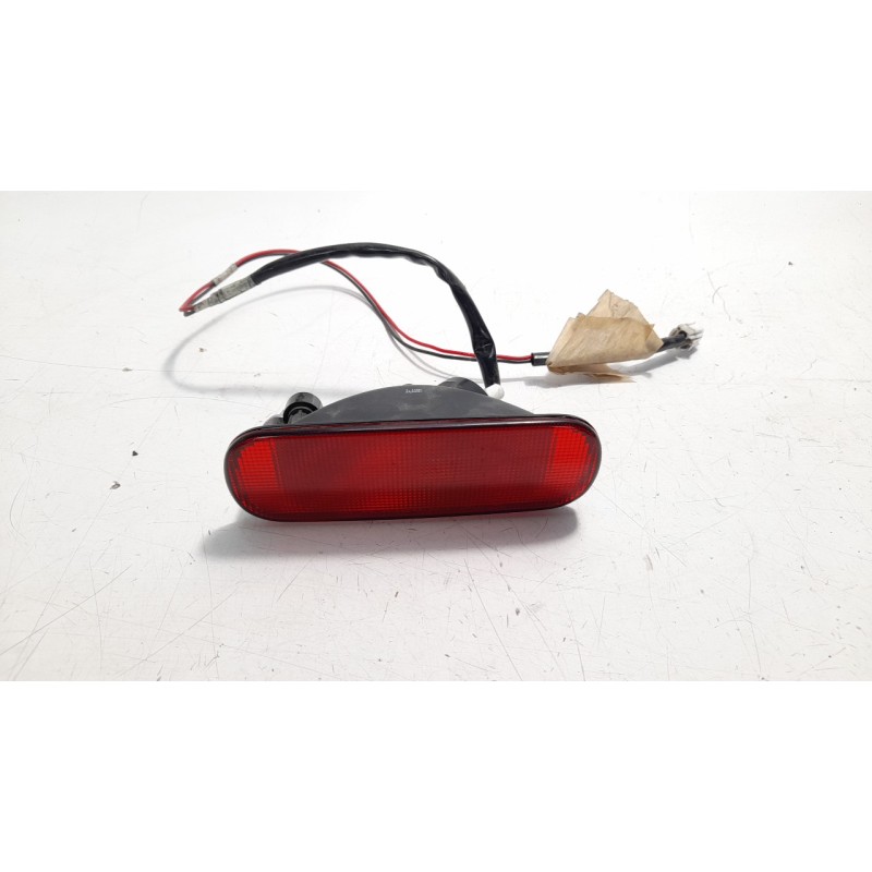 Recambio de piloto trasero central para suzuki vitara 1.6 ddis comfort 4x4 referencia OEM IAM 3657062J0 108851319 