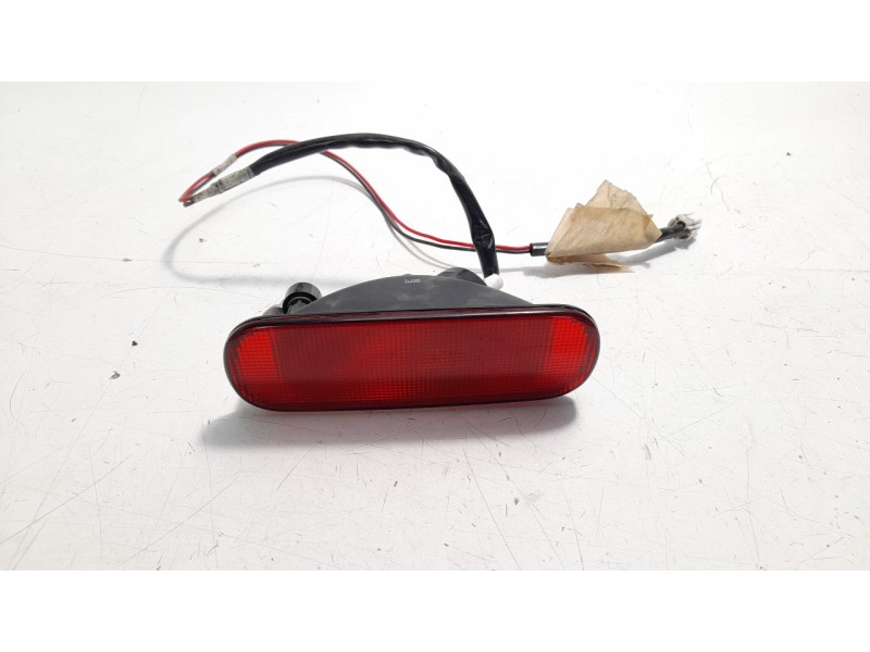 Recambio de piloto trasero central para suzuki vitara 1.6 ddis comfort 4x4 referencia OEM IAM 3657062J0 108851319 