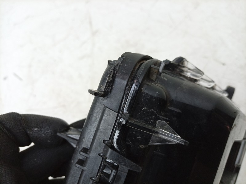 Recambio de piloto delantero izquierdo para renault 5 e-tech 150 referencia OEM IAM  266050287R 