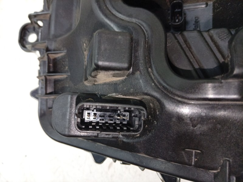 Recambio de piloto delantero izquierdo para renault 5 e-tech 150 referencia OEM IAM  266050287R 