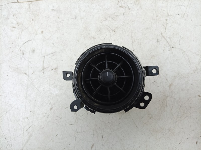 Recambio de aireador central para kia stinger (ck) 2.0 tgdi cat referencia OEM IAM  97040J5000 
