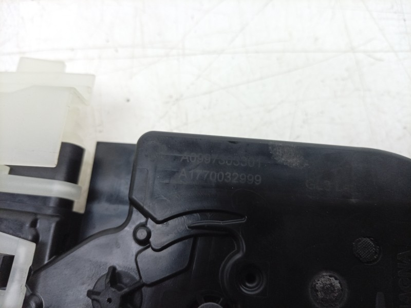 Recambio de cerradura puerta trasera derecha para mercedes-benz eqb (x243) eqb 250+ (243.602) referencia OEM IAM  A0997303301 