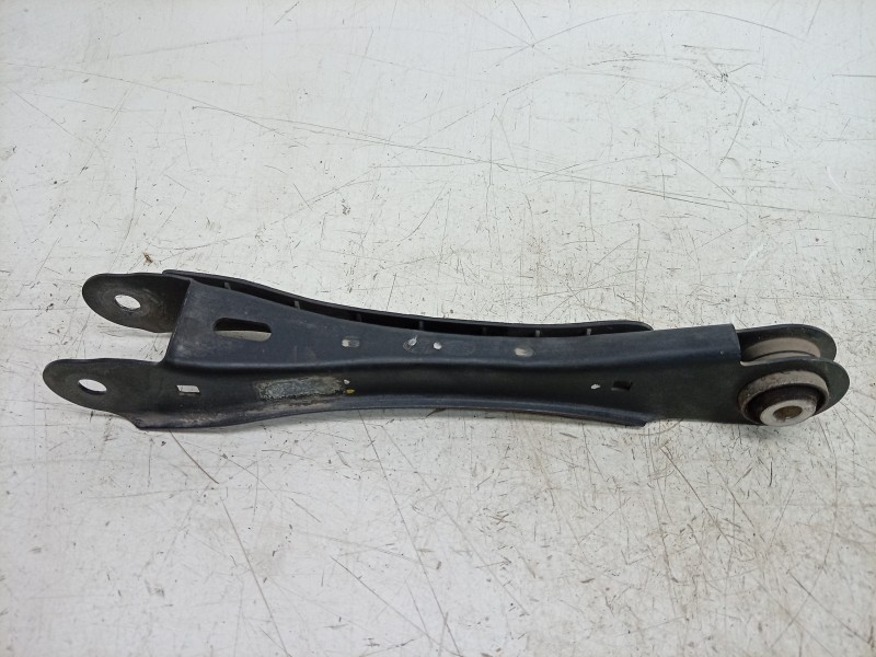 Recambio de brazo suspension inferior trasero izquierdo para kia stinger (ck) 2.0 tgdi cat referencia OEM IAM  55210J5000 