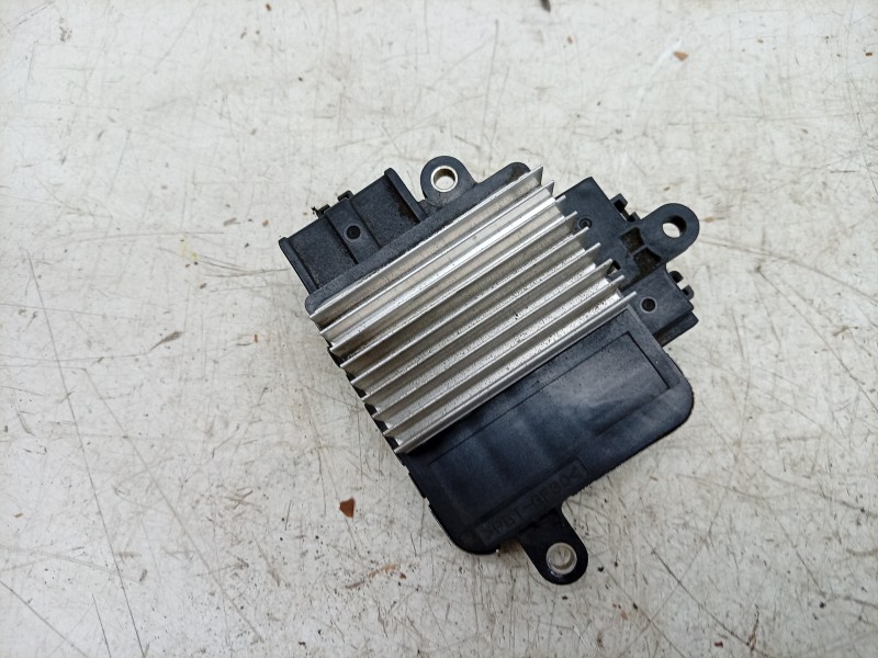 Recambio de modulo electronico para lexus is iii (_e3_) 300h (ave30_) referencia OEM IAM  8925730110 