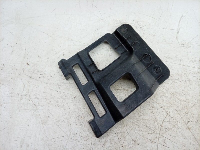 Recambio de soporte paragolpes trasero derecho para kia stinger (ck) 2.0 tgdi cat referencia OEM IAM  86686J5000 