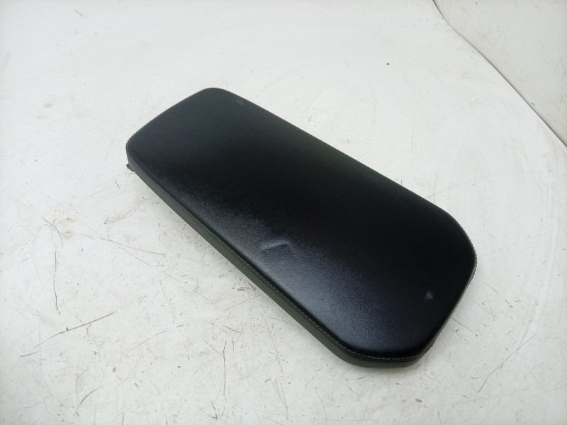 Recambio de apoyabrazos central para kia stinger (ck) 2.0 tgdi cat referencia OEM IAM  81770J5100 