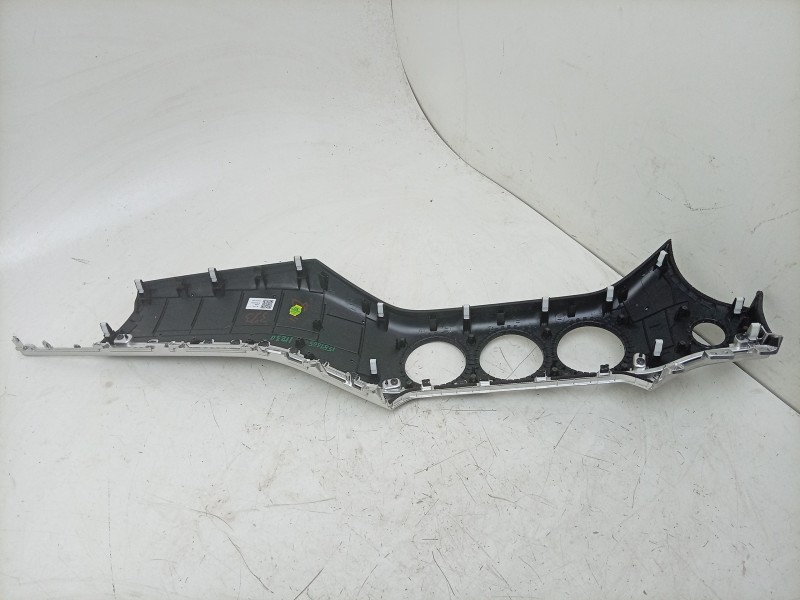 Recambio de moldura para kia stinger (ck) 2.0 tgdi cat referencia OEM IAM  84765J5100 