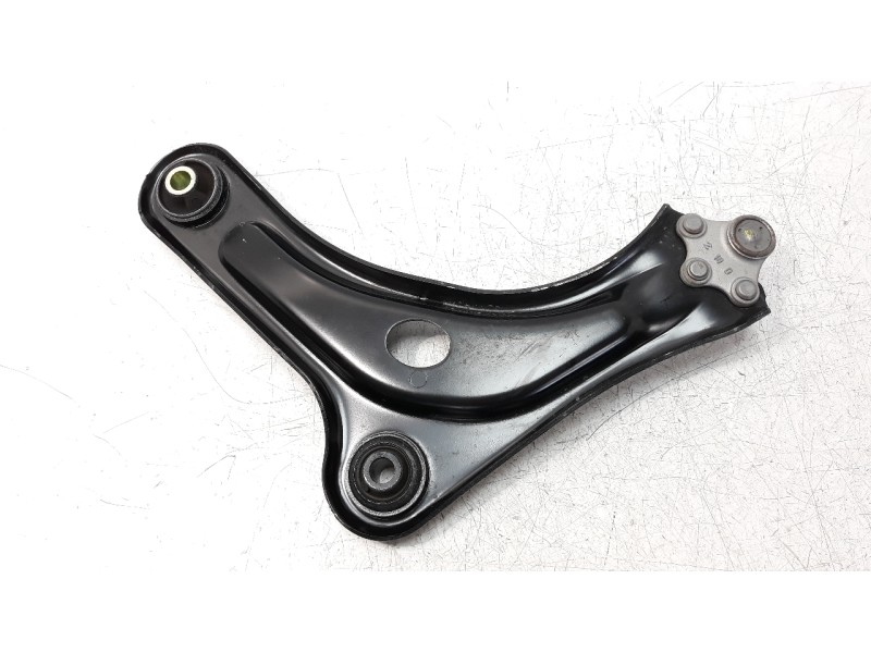 Recambio de brazo suspension inferior delantero derecho para citroen c3 1.2 12v e-thp referencia OEM IAM 9670771480  
