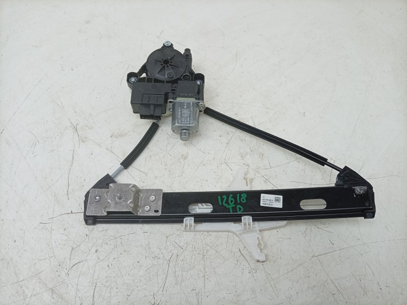 Recambio de elevalunas trasero derecho para volkswagen taigo (cs1) 1.0 tsi referencia OEM IAM  2G6839462D 