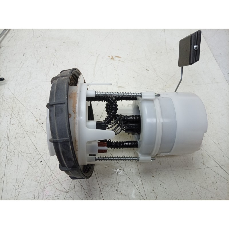 Recambio de bomba combustible para peugeot 2008 ii (ud_, us_, uy_, uj_, ur_, uc_) 1.2 puretech 100 referencia OEM IAM  985112718