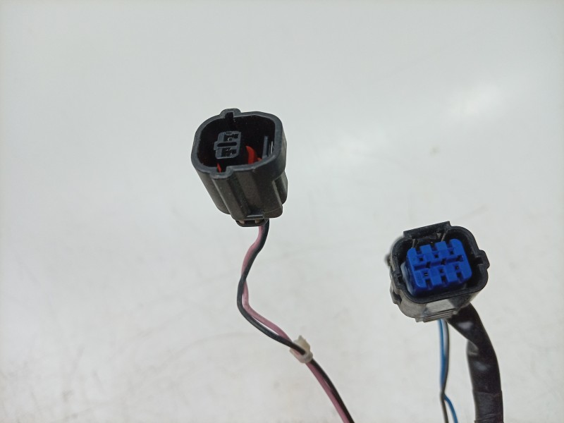 Recambio de maneta exterior porton para kia stinger (ck) 2.0 tgdi cat referencia OEM IAM  87372J5010 