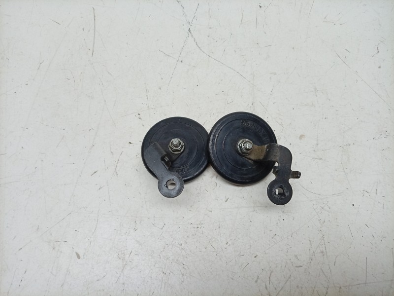Recambio de piloto delantero derecho para honda cb1000 r cb 1000r referencia OEM IAM  33741KTGU01 