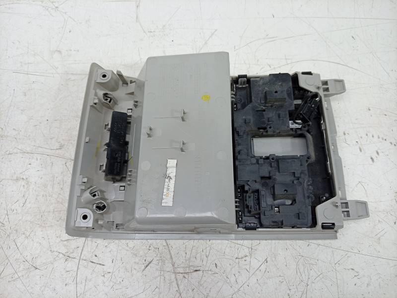 Recambio de luz interior para skoda kamiq (nw4) 1.0 tsi referencia OEM IAM  657868837B 