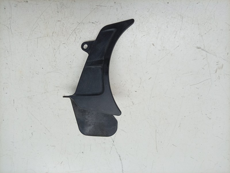 Recambio de moldura para honda cb1000 r cb 1000r referencia OEM IAM  40515MKJD0 