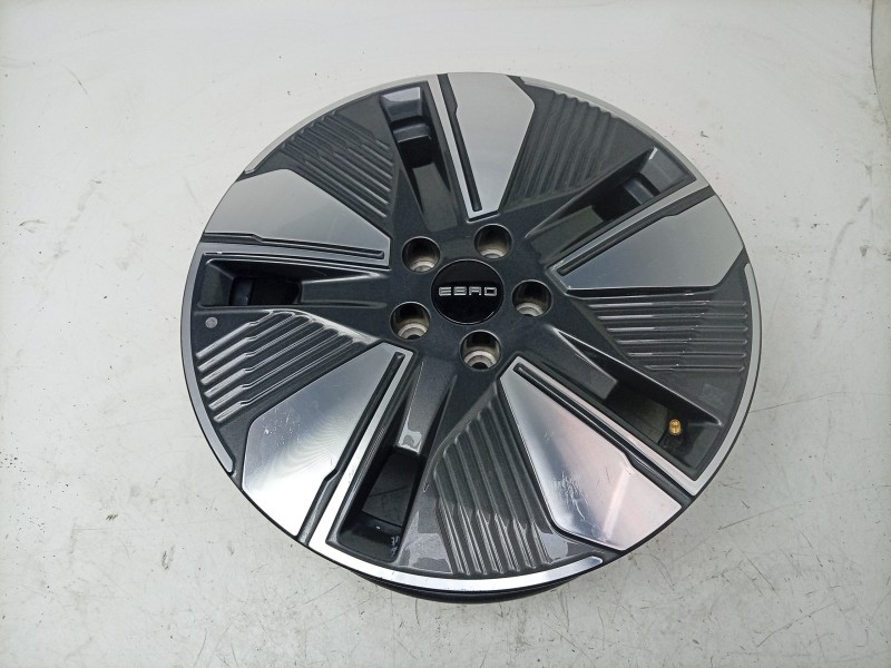 Recambio de llanta para ebro s400 hybrid referencia OEM IAM  203001937AA 