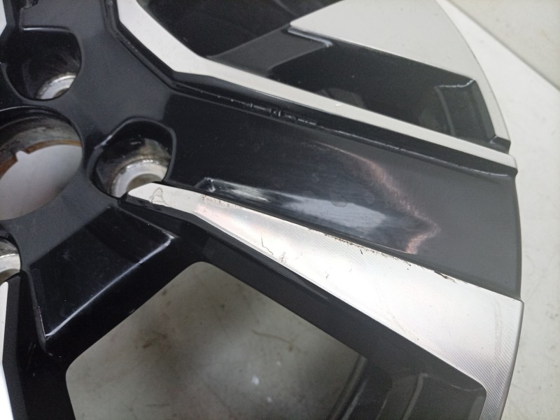 Recambio de llanta para peugeot 208 5p allure hybrid 110 edcs6 referencia OEM IAM  98512828XK 
