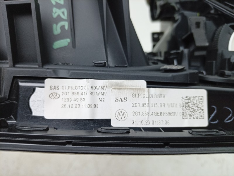 Recambio de aireador izquierdo para volkswagen polo vi (aw1, bz1, ae1, bz3) 1.0 tsi referencia OEM IAM  2G1858417BD 