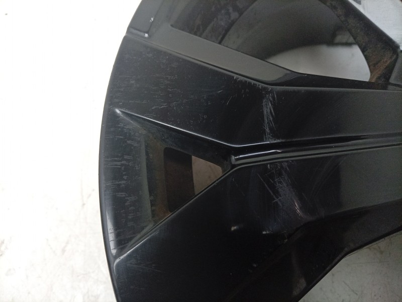 Recambio de llanta para dacia sandero iii 1.0 tce 90 referencia OEM IAM  403009410R 
