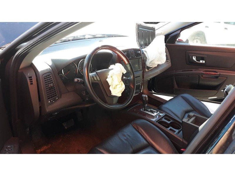 cadillac srx del año 2005