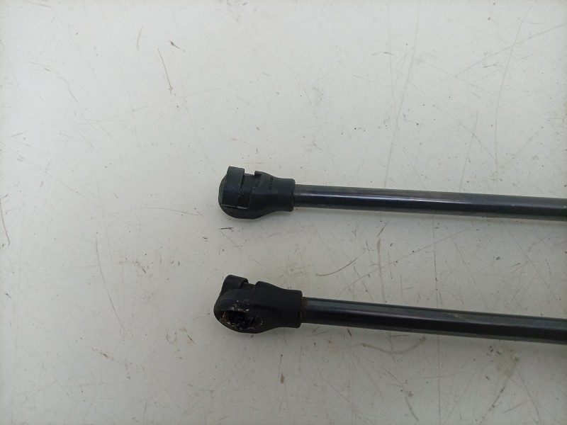 Recambio de amortiguadores maletero / porton para dacia sandero iii 1.0 tce 90 eco-g referencia OEM IAM 904523334R  