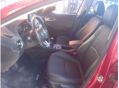 ASIENTO DELANTERO IZQUIERDO 