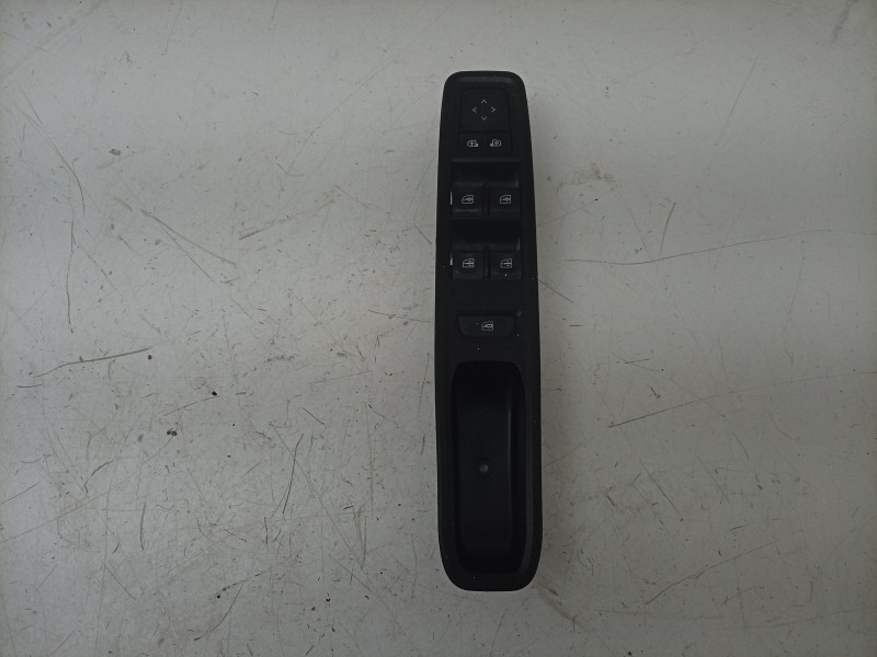 Recambio de mando elevalunas delantero izquierdo para dacia sandero iii 1.0 tce 90 eco-g referencia OEM IAM  254112588R 