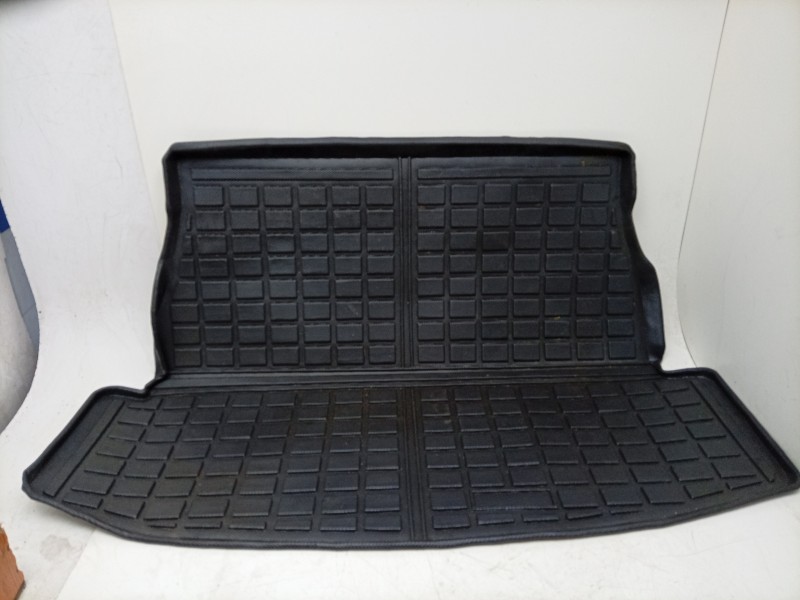 Recambio de alfombra maletero para suzuki across (a5z_) 2.5 hybrid referencia OEM IAM  T5841042080C0 