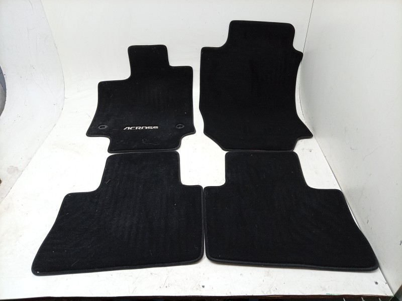 Recambio de juego alfombrillas para suzuki across (a5z_) 2.5 hybrid referencia OEM IAM  T5851042B70C0 