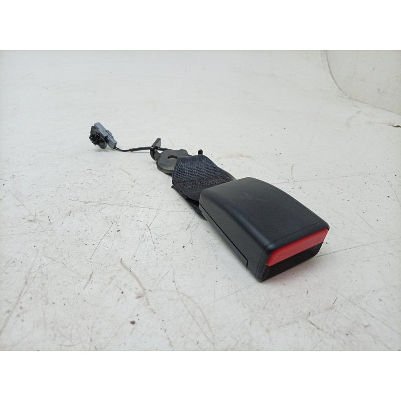 Recambio de enganche cinturon trasero derecho para dacia sandero iii 1.0 tce 90 eco-g referencia OEM IAM 460114755R  