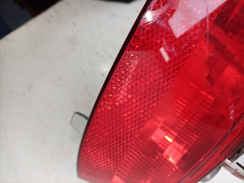 Recambio de faro antiniebla trasero izquierdo para dacia sandero iii 1.0 tce 90 eco-g referencia OEM IAM  265854470R 