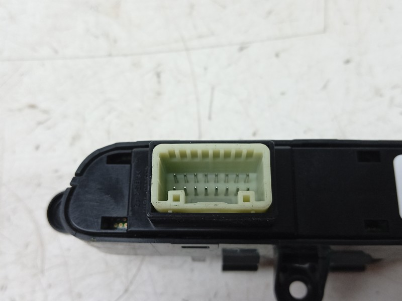 Recambio de mando multifuncion para kia sportage v (nq5) 1.6 t-gdi referencia OEM IAM  93315P1030 