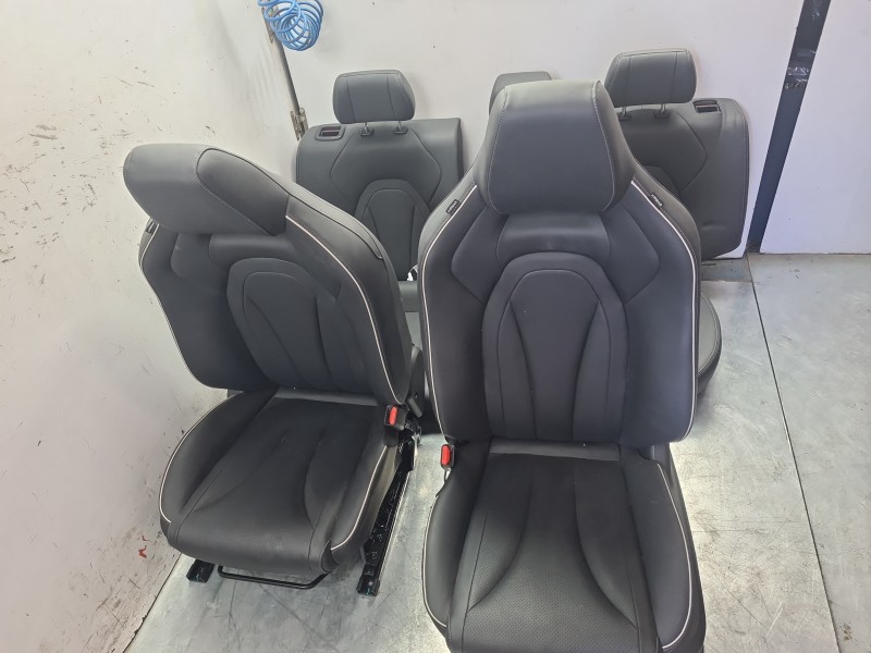 Recambio de juego asientos completo para ebro s400 hybrid referencia OEM IAM  4020057B9AAABK 