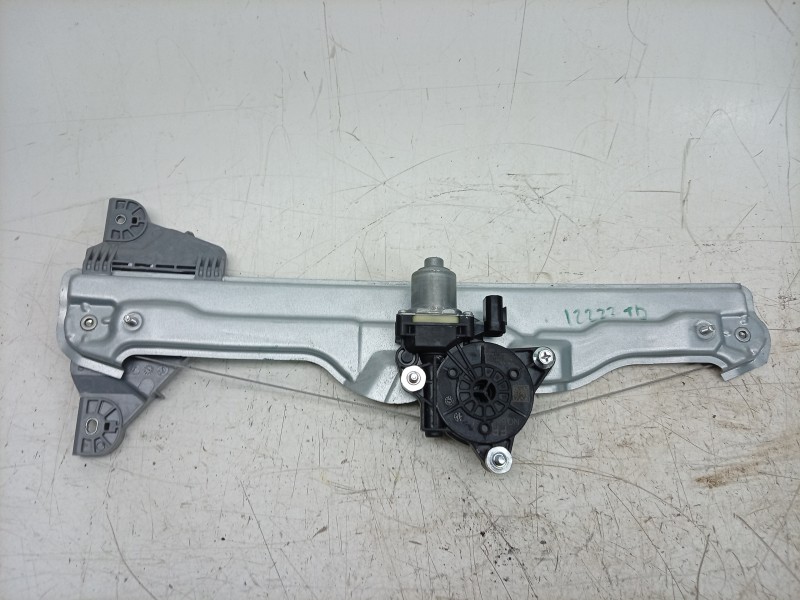 Recambio de elevalunas trasero derecho para kia sportage v (nq5) 1.6 t-gdi referencia OEM IAM 82460R2000 83404R2000 