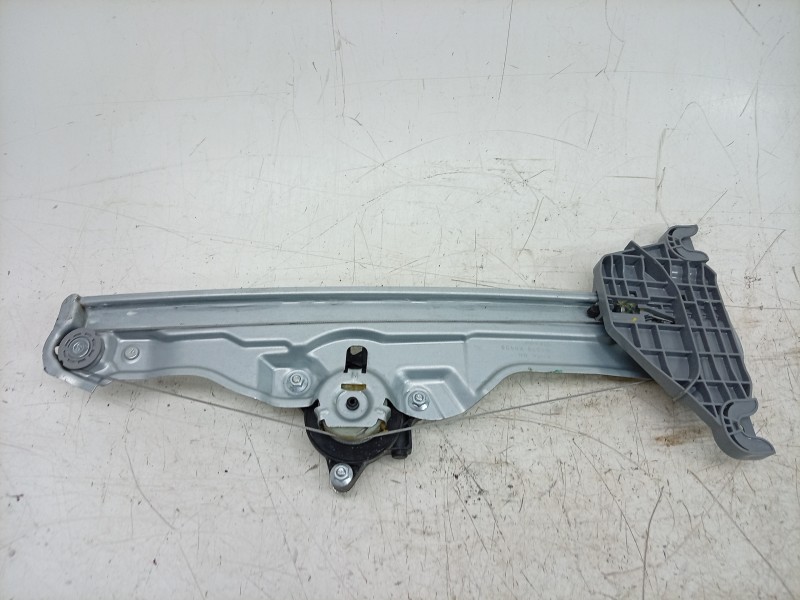 Recambio de elevalunas trasero derecho para kia sportage v (nq5) 1.6 t-gdi referencia OEM IAM 82460R2000 83404R2000 