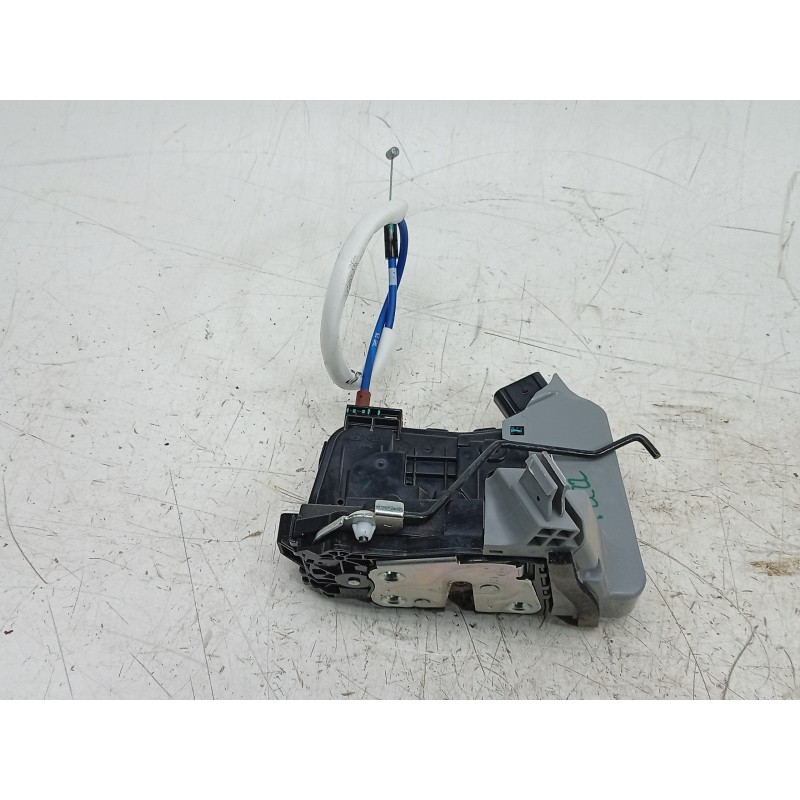 Recambio de cerradura puerta trasera izquierda para kia sportage v (nq5) 1.6 t-gdi referencia OEM IAM  81410R2000 