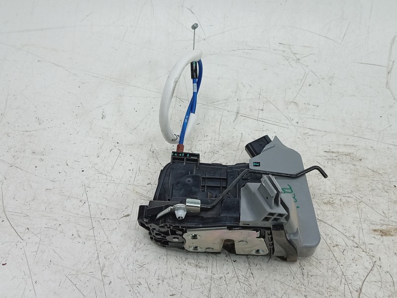 Recambio de cerradura puerta trasera izquierda para kia sportage v (nq5) 1.6 t-gdi referencia OEM IAM  81410R2000 