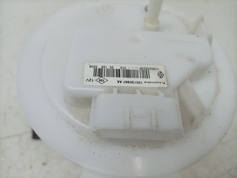 Recambio de bomba combustible para dacia sandero iii 1.0 tce 90 eco-g referencia OEM IAM 172028107R 172020253R 